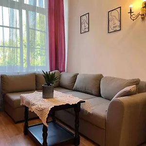 https://grodzka-apartment-with-balcony.krakowhotelspoland.com