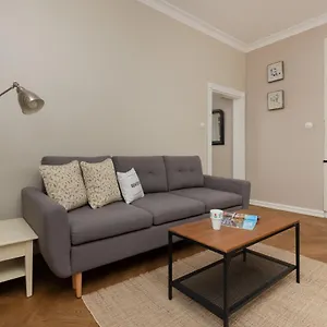 https://metro-rondo-onz-apartment-by-renters.warsawhotelspoland.com