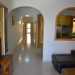 https://the-april-maisonette.hotelssaintjulians.com