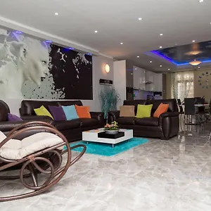 https://azure-apartment.hotelssaintjulians.com